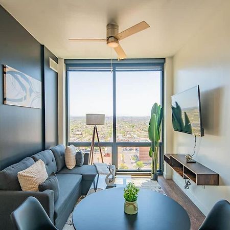 凤凰城Detailed 2Bd, Highrise Dt, Pool, Gym, Parking, Sleeps 8公寓 外观 照片