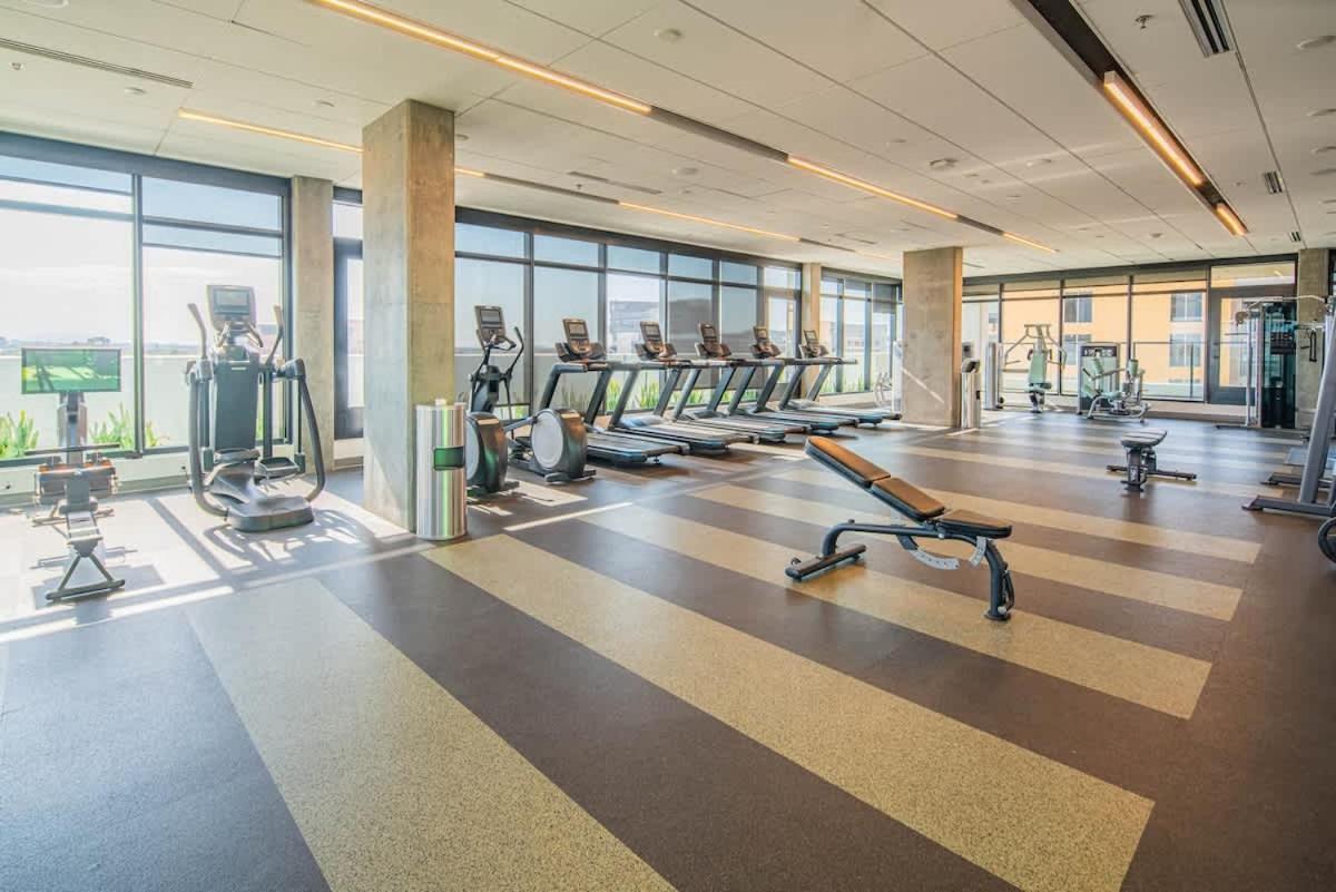 凤凰城Detailed 2Bd, Highrise Dt, Pool, Gym, Parking, Sleeps 8公寓 外观 照片